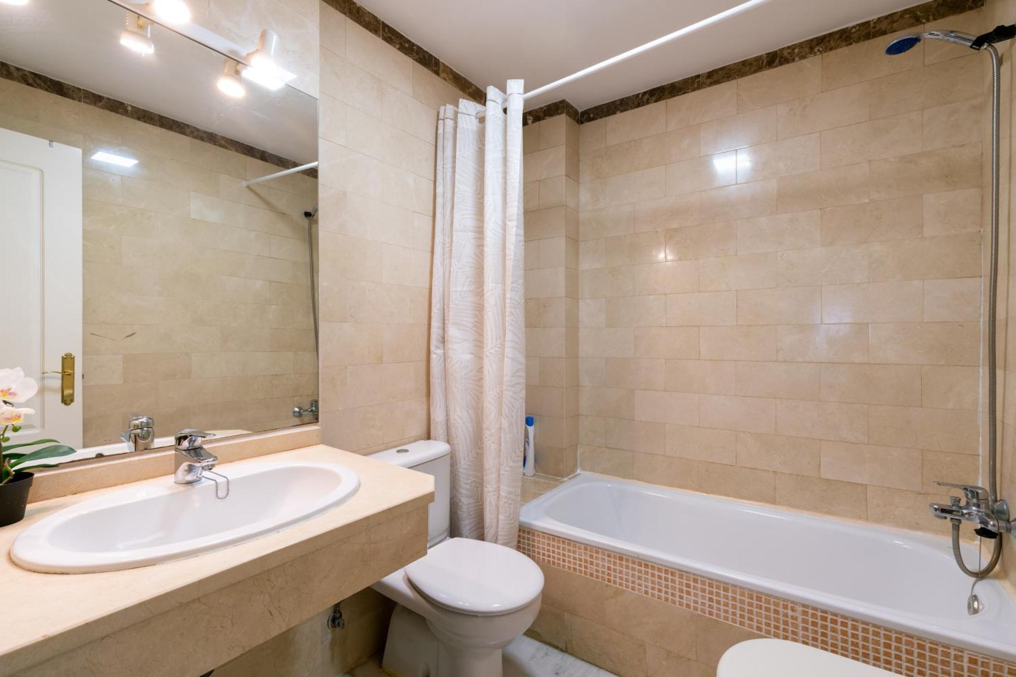 Centrico II Donkey Parking Incluido Apartment Seville Ngoại thất bức ảnh